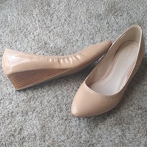 Cole Haan nude tan wedge dress shoe size 7
